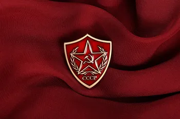 sovietinė CCCP raudonos žvaigždės vėliavos emblema socializmas Rusijos atlapo smeigtuko ženklelis Pergalės diena